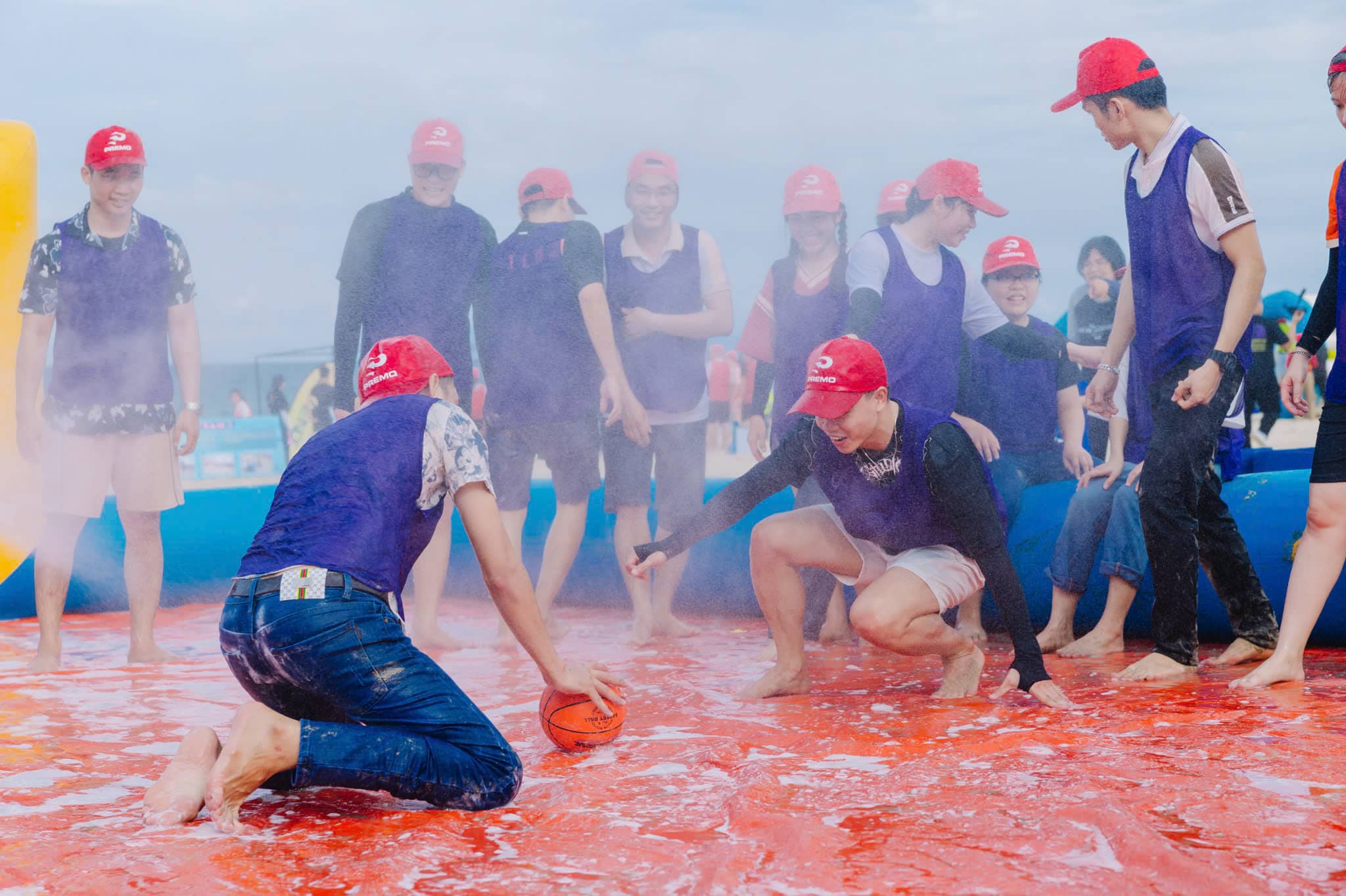 WaterFun - Loại hình Teambuilding mới Cho Doanh Nghiệp (Teambuidling té nước)