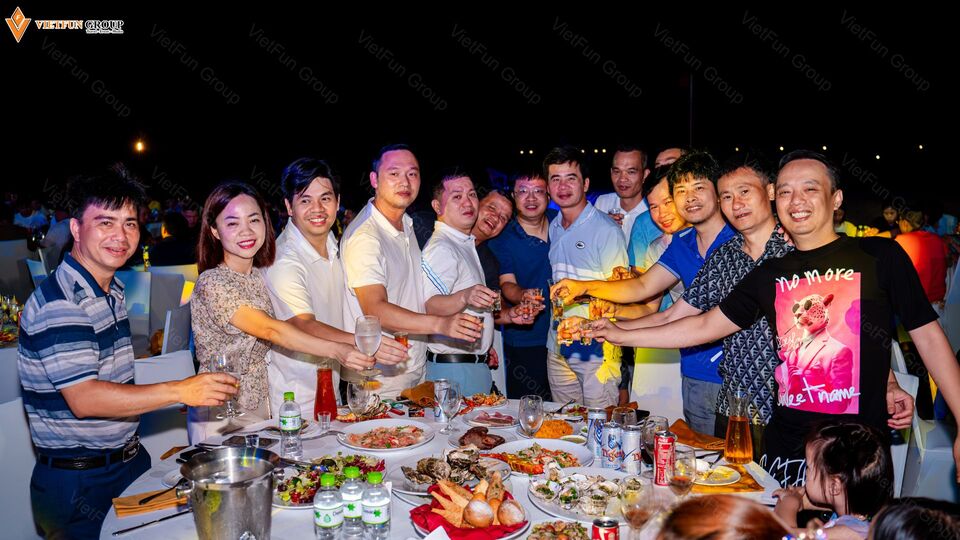 Company-trip-va-gala-dinner-MB-2025