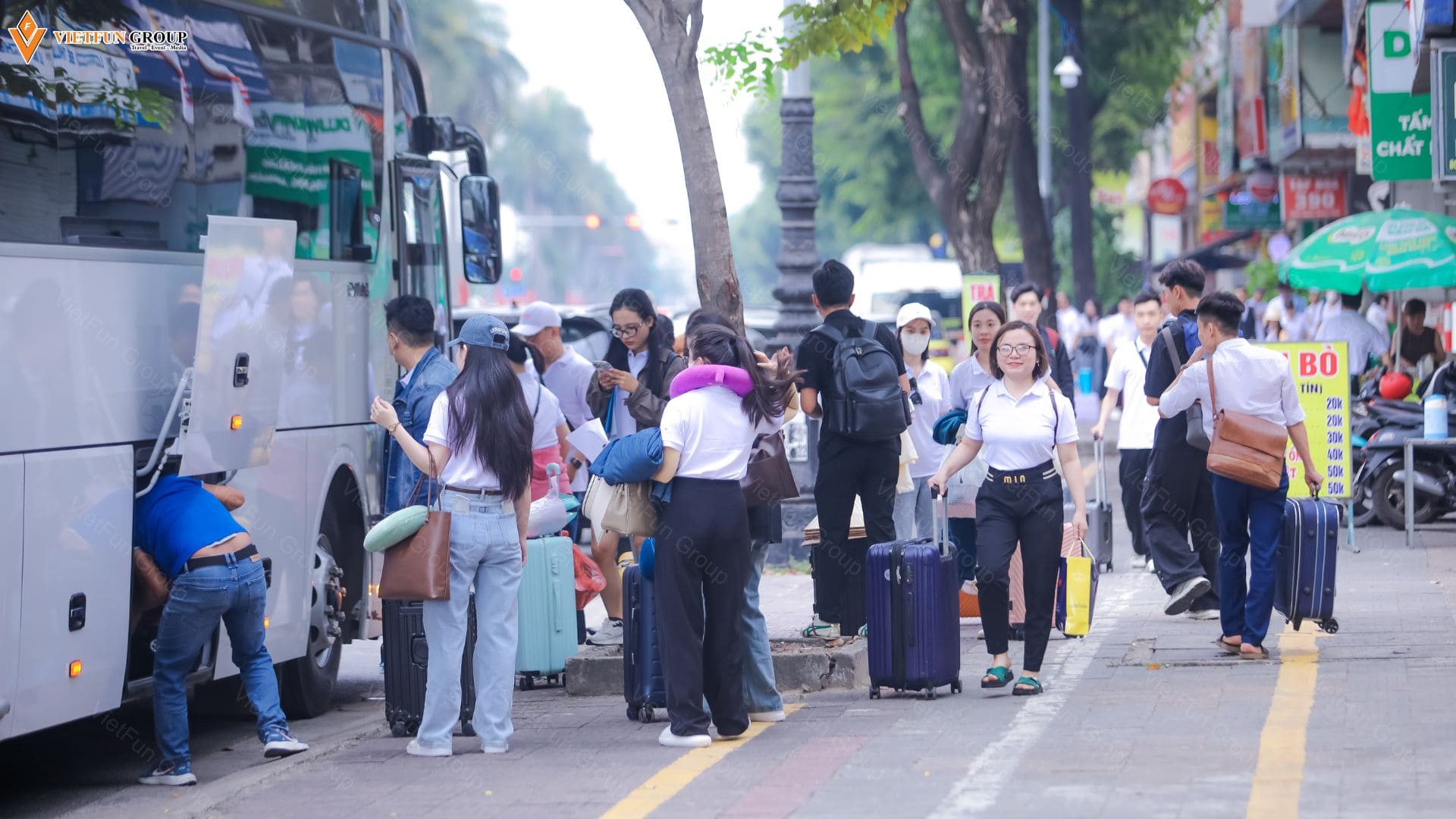 Tour-Quy-Nhon-Summer-trip-solvibe-Dat-xanh-mien-trung